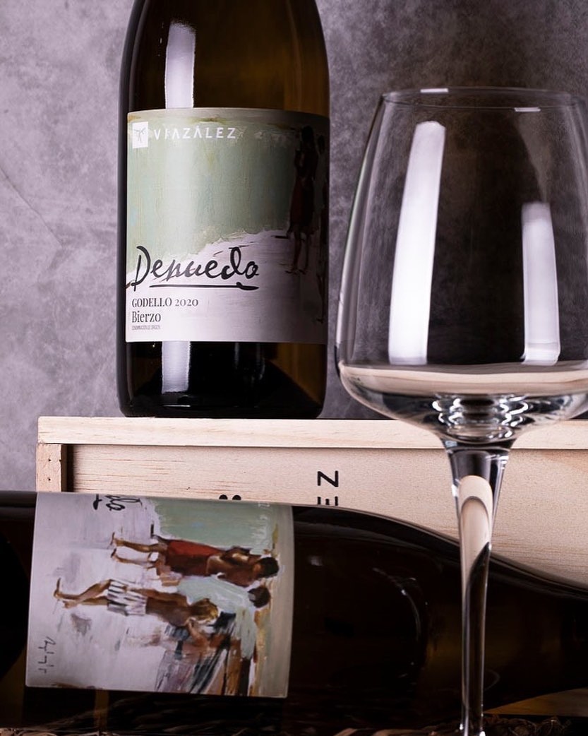 Vino Denuedo con comida