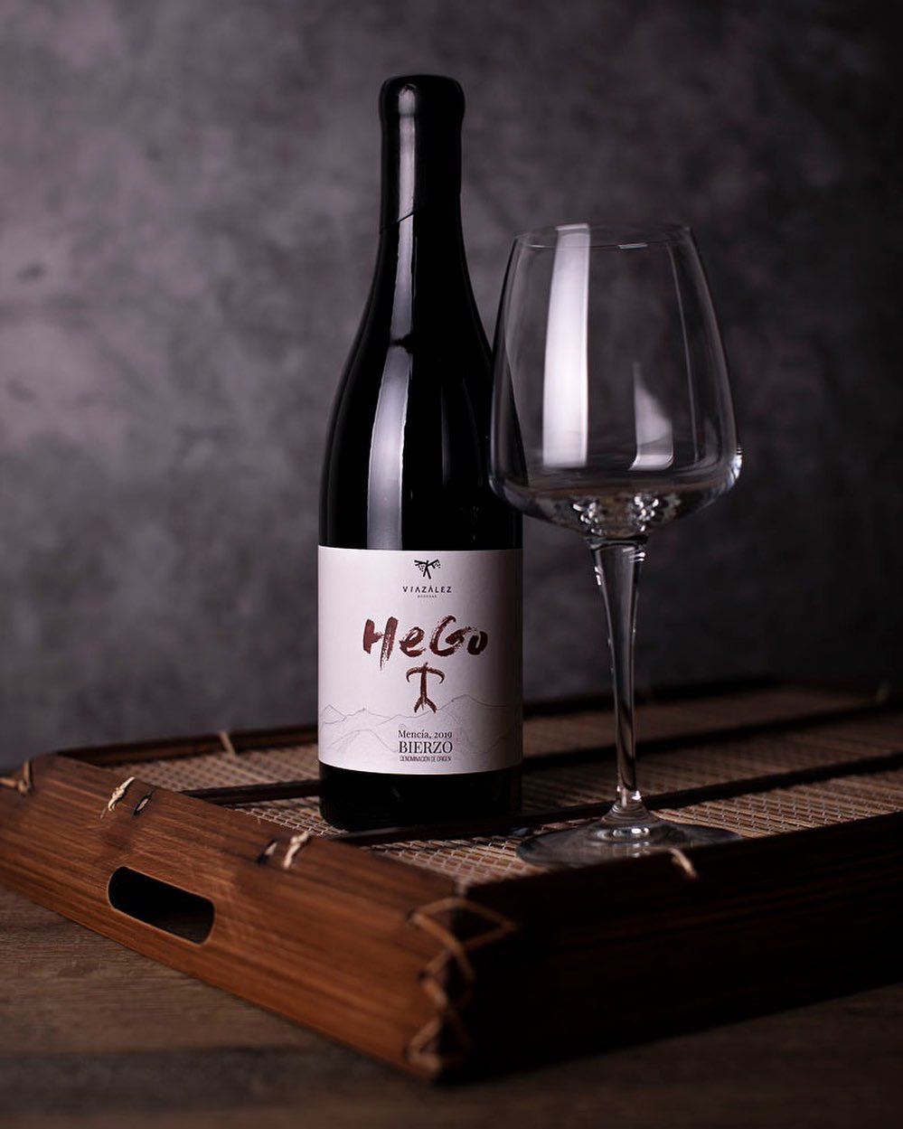 Vino Hego con comida